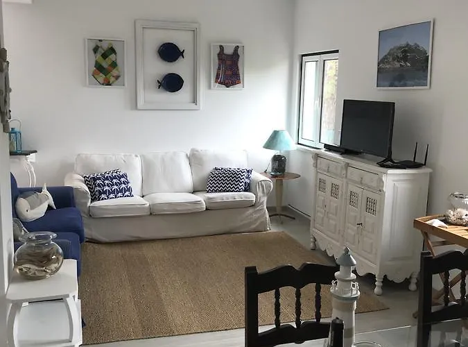 Semesterbostad Casa Do Farol Da Arrabida